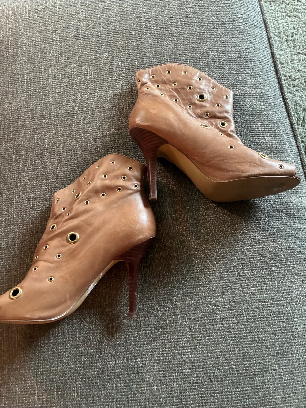 BCBG Tan Brown Leather High-Heel Eyelet Ankle Boots